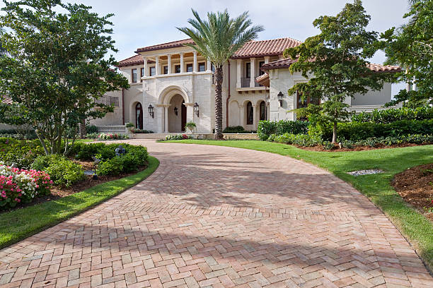 Best Driveway Paving Contractor  in Lynden, WA